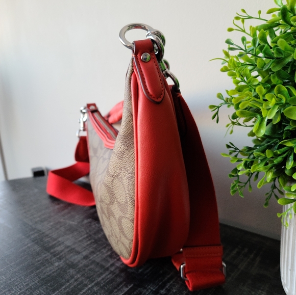 Coach Aria Signature Tan & Red Leather Shoulder Crossbody Bag #CR283 - Picture 7 of 11